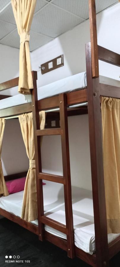The Traveller'S Hostel & Private Rooms Sigiriya Exterior foto